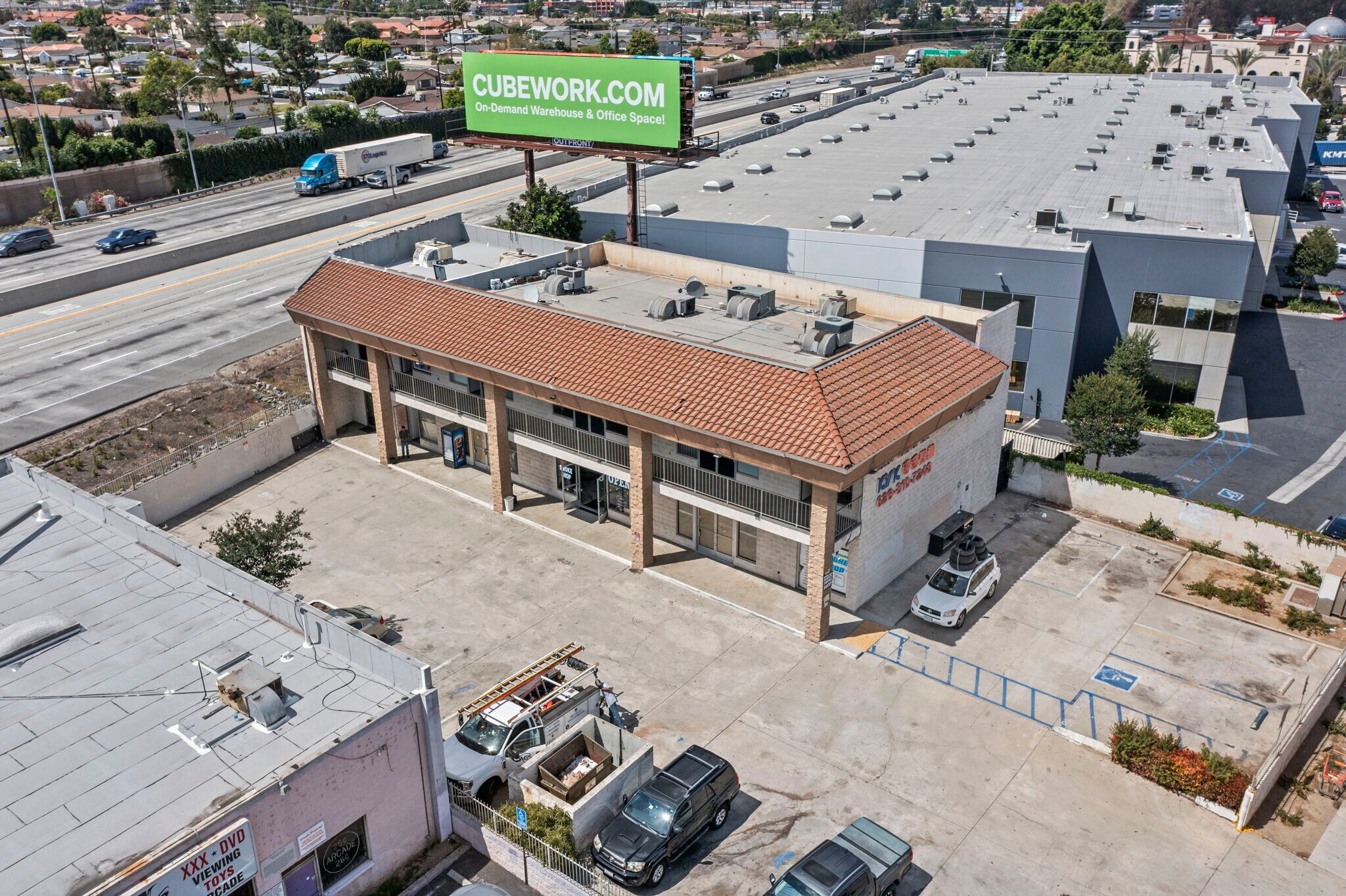 19254 E Walnut Dr N, Rowland Heights, CA à vendre Photo du bâtiment- Image 1 de 13