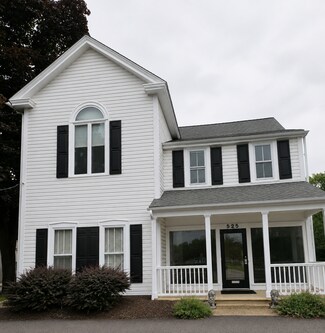 Plus de détails pour 525 N Main St, Doylestown, PA - Bureau à louer