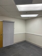498 Palm Springs Dr, Altamonte Springs, FL for lease Building Photo- Image 2 of 3