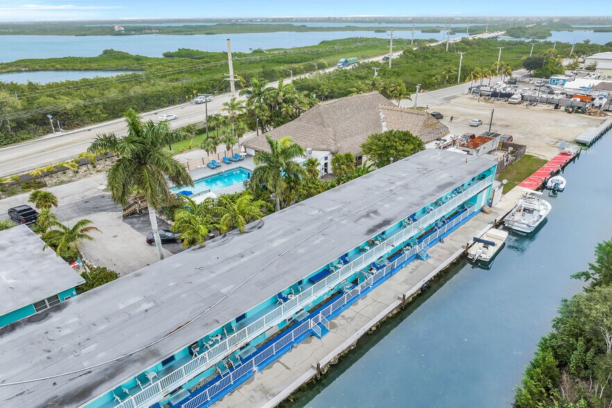 27340 Overseas Hwy, Ramrod Key, FL à vendre - Photo du bâtiment - Image 3 de 49