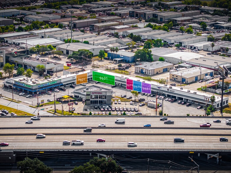 9615-9695 Southwest Fwy, Houston, TX for lease - Aerial - Image 2 of 12