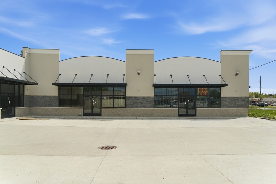 6452 N Telegraph Rd, Dearborn Heights, MI for lease - Building Photo - Image 2 of 18