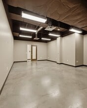 204 Medical Dr, Sherman, TX for lease Interior Photo- Image 2 of 12