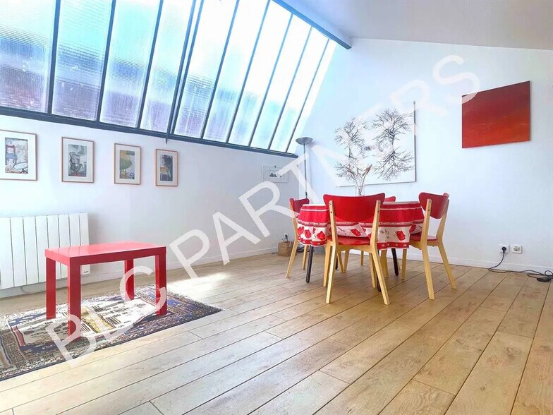 Office in Cachan for sale - Interior Photo - Image 1 of 10