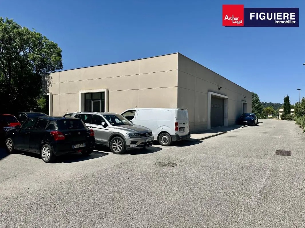 Office in Châteauneuf-le-Rouge for lease Primary Photo- Image 1 of 12