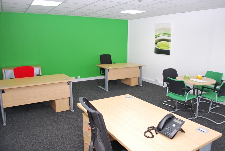 Waterberry Dr, Waterlooville à louer - Photo intérieure - Image 3 de 4