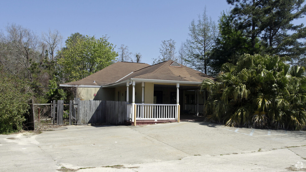 900 N Causeway, Mandeville, LA à vendre - Photo principale - Image 1 de 1