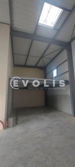 Flex dans Saint-Étienne-la-Varenne à louer - Photo intérieure - Image 3 de 4