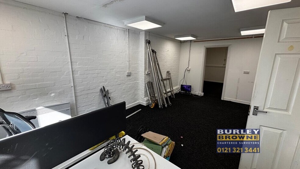 Unit 3, 17 Reddicap, Sutton Coldfield à vendre - Photo intérieure - Image 3 de 11