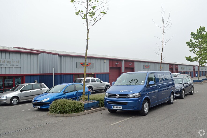 Kimberley Way, Rugeley à louer - Photo principale - Image 1 de 1