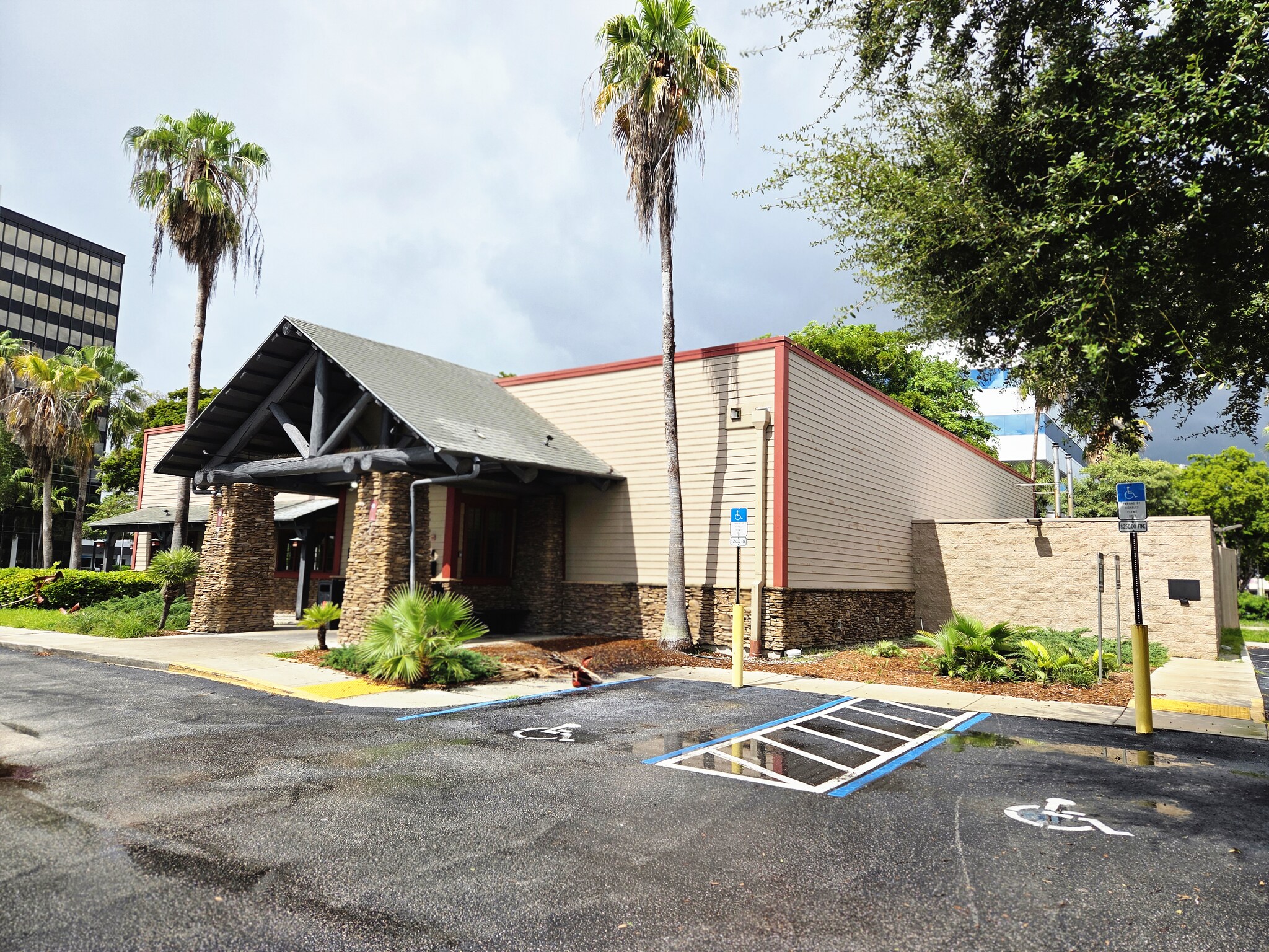 6500 N Federal Hwy, Fort Lauderdale, FL à vendre Photo du bâtiment- Image 1 de 17