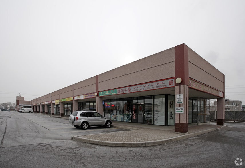 8 Glen Watford Dr, Toronto, ON for sale - Building Photo - Image 2 of 5
