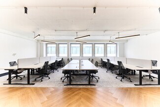 Plus de détails pour 27 Rue De Surène, Paris - Coworking à louer