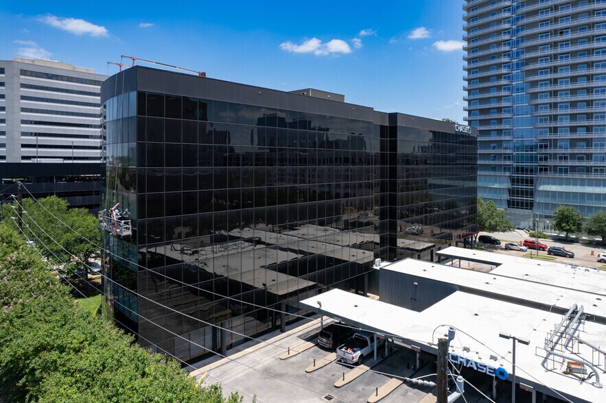 2900 Weslayan St, Houston, TX à louer - Photo du bâtiment - Image 3 de 19