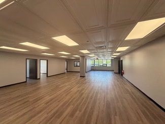 Plus de détails pour 565 Broadhollow Rd, Farmingdale, NY - Bureau à louer