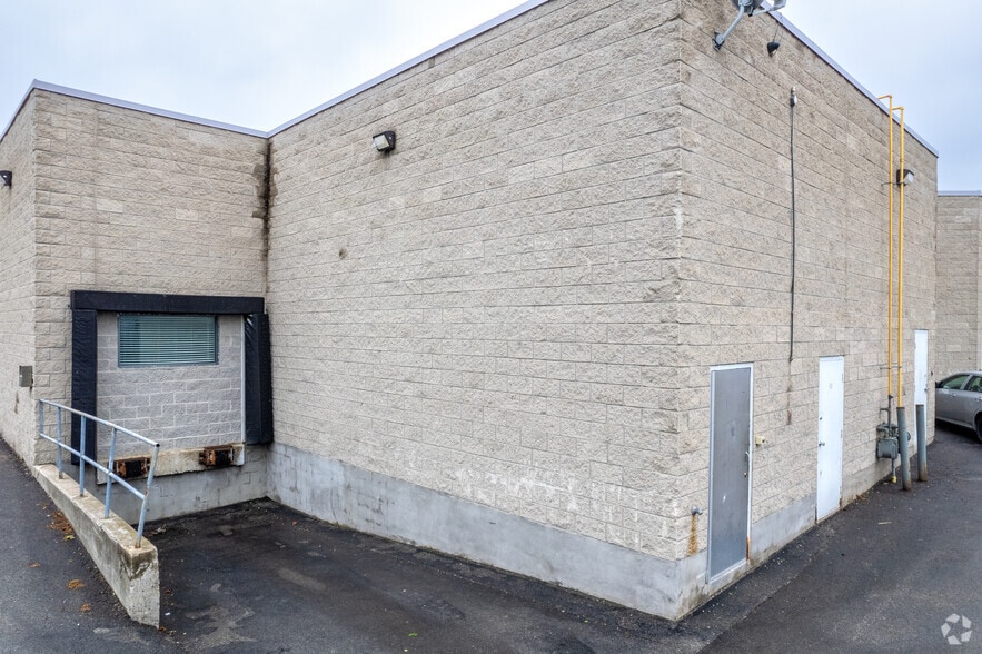 260 Spinnaker Way, Concord, ON for sale - Building Photo - Image 2 of 2