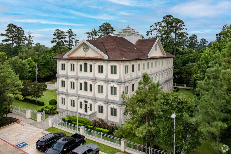 10210 Grogans Mill Rd, The Woodlands, TX à louer - Photo du bâtiment - Image 2 de 9