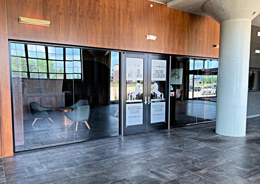 250 Westfield Ave, Waterloo, IA à louer - Photo intérieure - Image 3 de 8