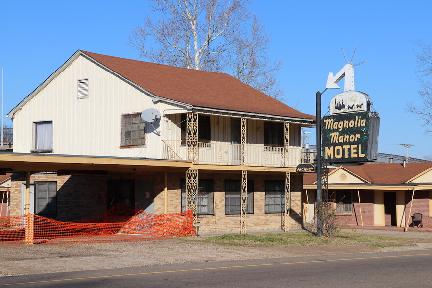 1220 W 7th St, Texarkana, TX à vendre - Photo principale - Image 1 de 1