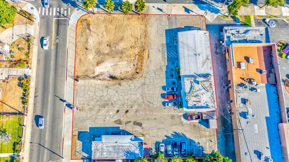 777-795 Indian Hill Bvd portefeuille de 2 propriétés à vendre sur LoopNet.ca - Aérien - Image 3 de 17