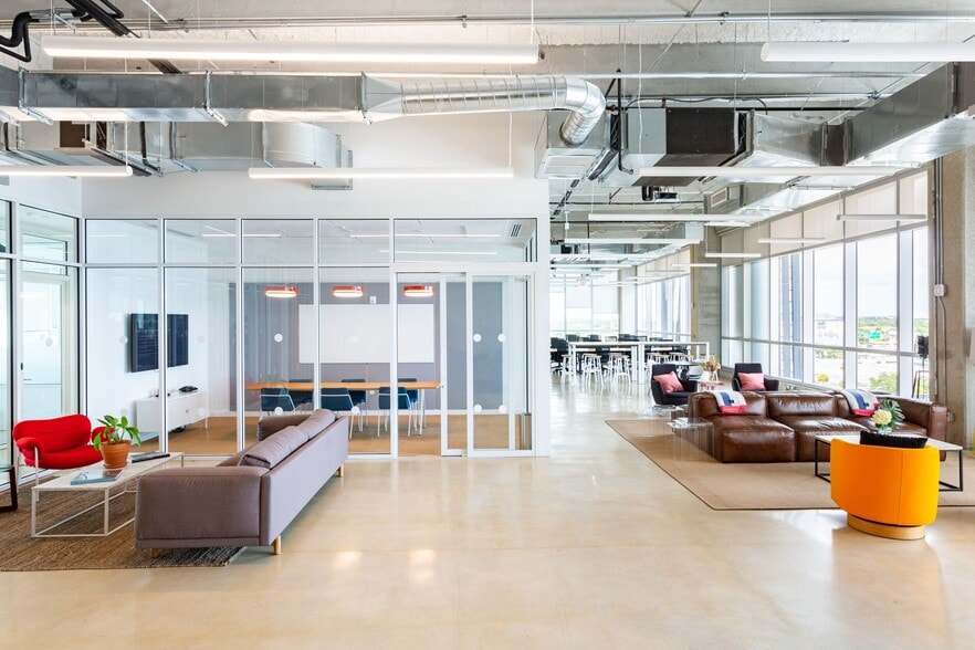 2660 NW 3rd Ave, Miami, FL à louer - Photo intérieure - Image 3 de 15