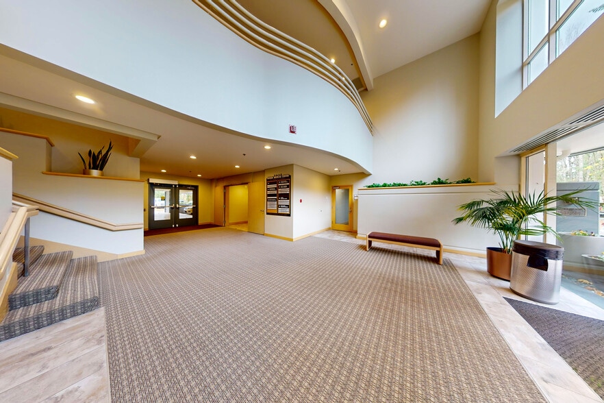 3425 NE Ensign Rd, Olympia, WA à louer - Hall d’entrée - Image 3 de 10