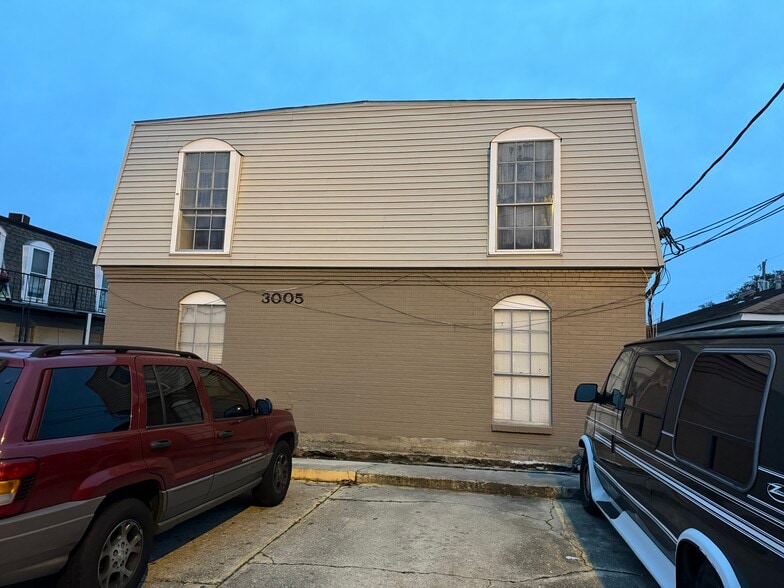 3005 Lake Villa Dr, Metairie, LA for sale - Building Photo - Image 1 of 23