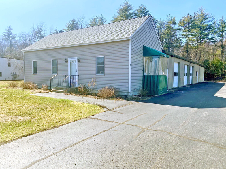 26 Commerce Way, Barrington, NH à vendre - Photo du bâtiment - Image 1 de 1