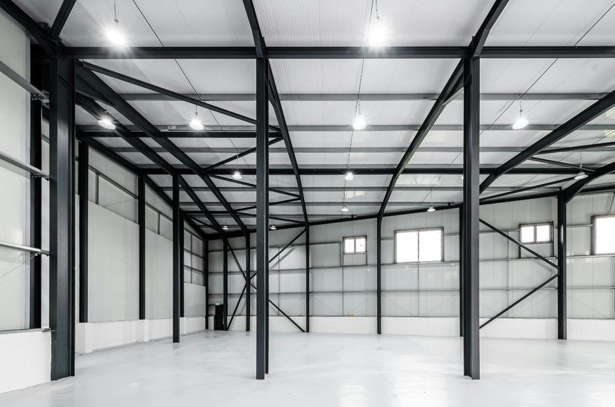 Blackhorse Ln, London for lease - Interior Photo - Image 3 of 6