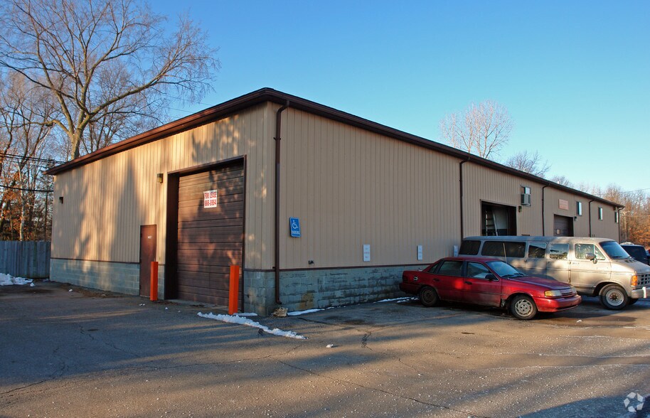 1497-1509 Tull Dr, Waterford, MI à vendre - Photo du bâtiment - Image 2 de 3