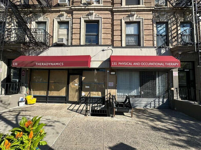 131 W 135th St, New York, NY à louer - Photo du bâtiment - Image 1 de 7