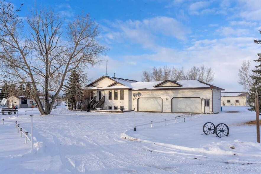 283058 Township Road 245a, Conrich, AB à vendre - Photo principale - Image 1 de 4