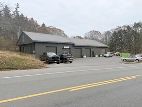 94 Ocean House Rd, Cape Elizabeth, ME for lease Interior Photo- Image 2 of 2