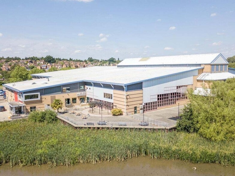 Thurston Dr, Kettering for lease - Building Photo - Image 2 of 9