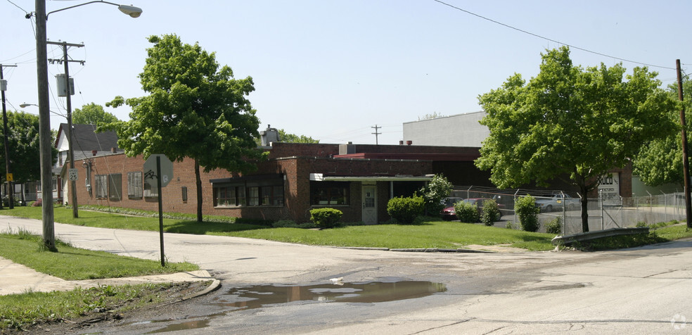 4301 Train Ave, Cleveland, OH à vendre - Photo principale - Image 1 de 1