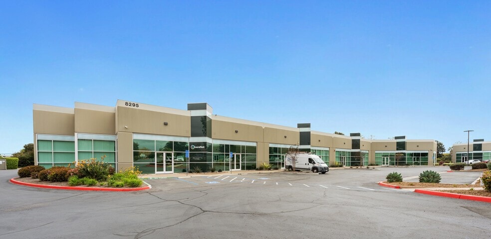 8291 Aero Pl, San Diego, CA for lease - Building Photo - Image 2 of 6