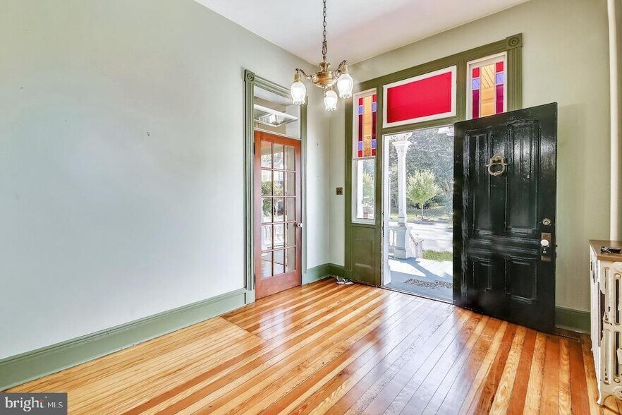 33 W Main St, New Market, MD à louer - Photo du bâtiment - Image 2 de 15