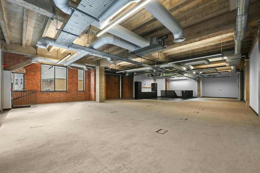 338-346 Goswell Rd, London for lease - Building Photo - Image 2 of 13