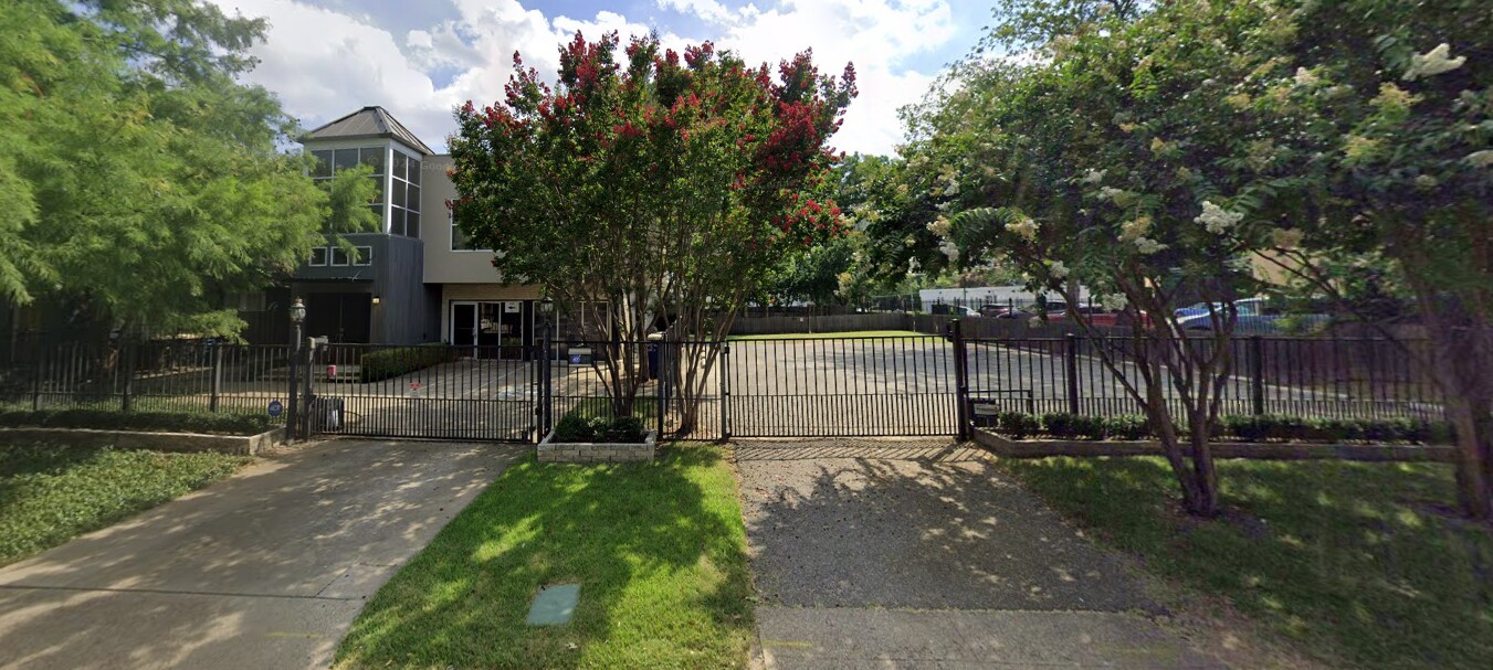 4235 Cedar Springs Rd, Dallas, TX for lease Building Photo- Image 1 of 11