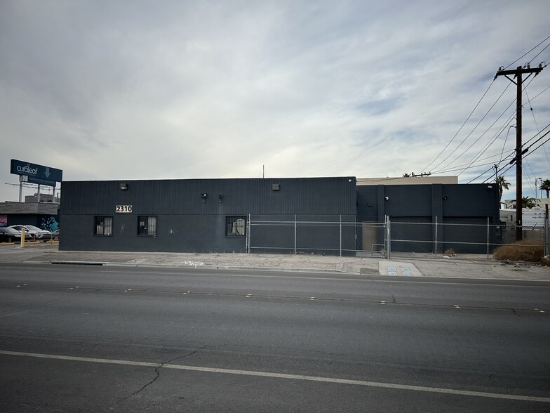 2310-2315 Western Ave, Las Vegas, NV for lease - Building Photo - Image 3 of 32