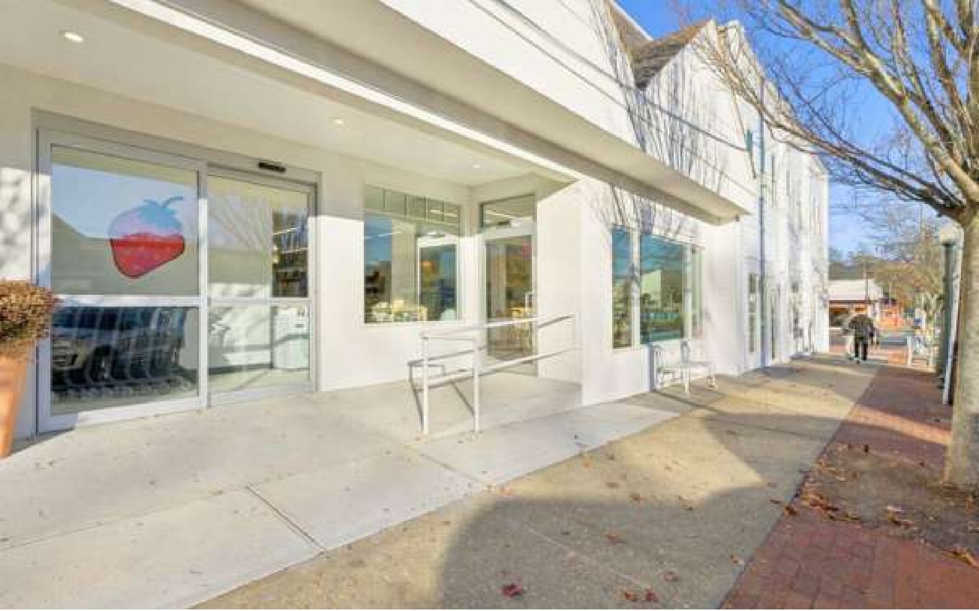 1-15 Hill St, Southampton, NY à louer Photo du bâtiment- Image 1 de 5