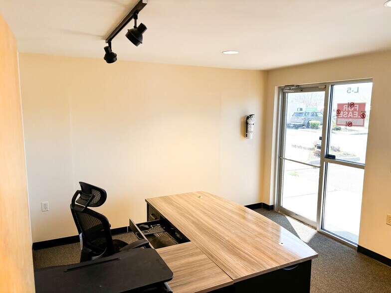 2935 Stockyard Rd, Missoula, MT à louer - Photo du bâtiment - Image 2 de 7