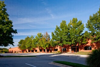 11438 Cronridge Dr, Owings Mills, MD for lease Interior Photo- Image 1 of 2