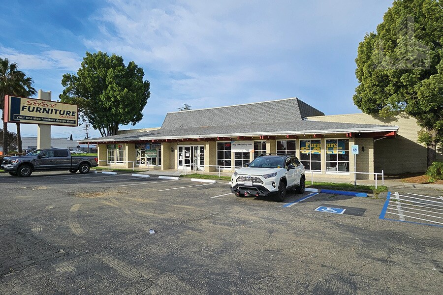 2001 N Texas St, Fairfield, CA à vendre Photo du bâtiment- Image 1 de 13