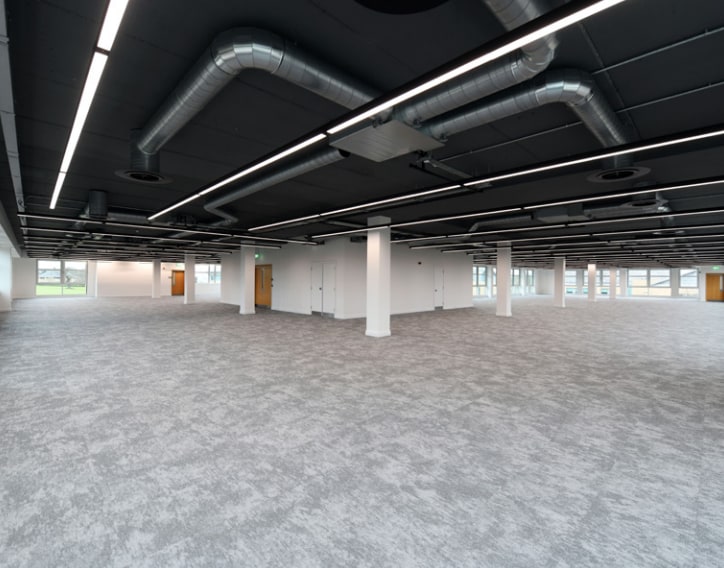 5500 Lakeside, Cheadle à louer Photo intérieure- Image 1 de 3