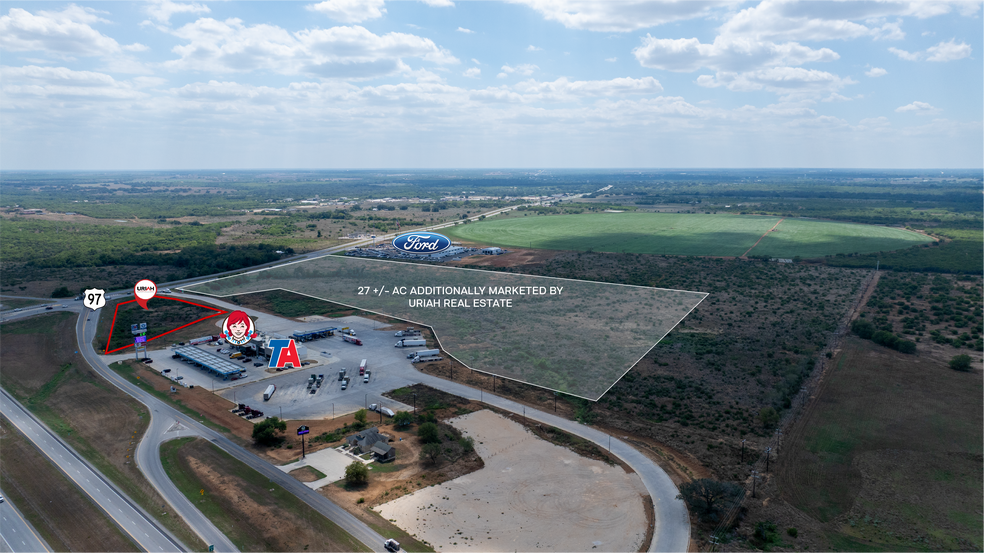 109963 Interstate 37, Pleasanton, TX à vendre - Photo du bâtiment - Image 2 de 11