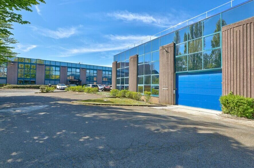 7 Avenue Des Freres Lumiere, Villiers-sur-Marne for lease - Building Photo - Image 3 of 8