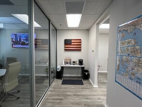 8200 College Pky, Fort Myers, FL à louer Photo intérieure- Image 2 de 6