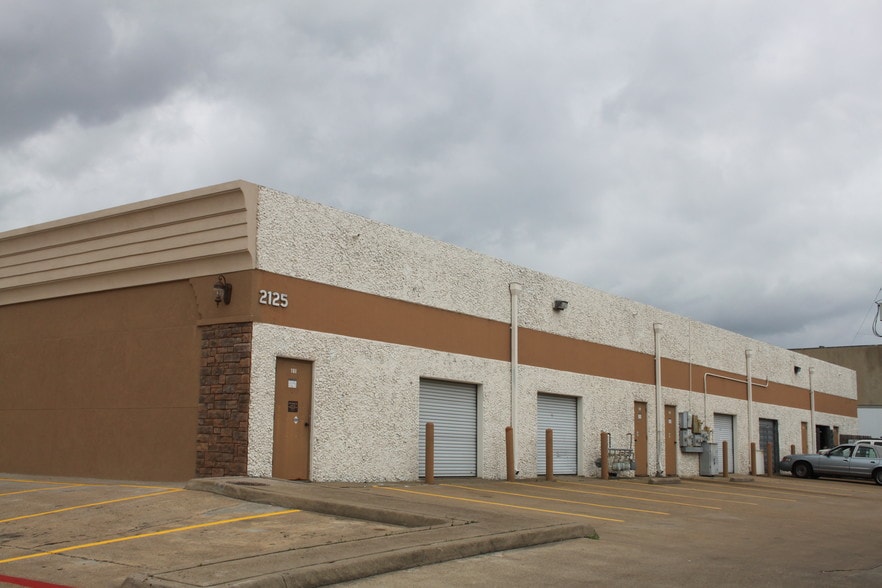 2133 Great Southwest Pky, Grand Prairie, TX for lease - Building Photo - Image 3 of 18