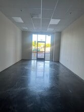 6071 Florin Rd, Sacramento, CA for lease Interior Photo- Image 1 of 4